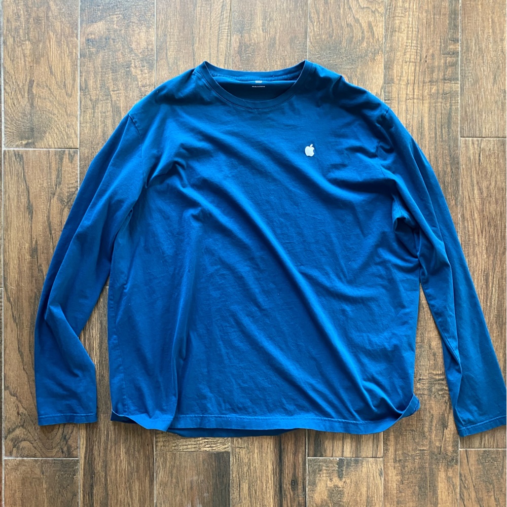 Apple Employee long sleeve / navy blue